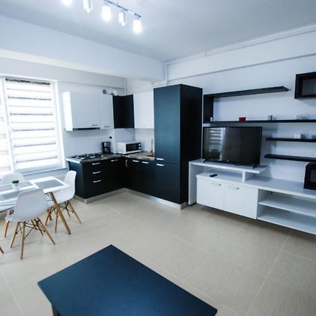 Ambra Apartment Mamaia-Nord นาโวดาริ ภายนอก รูปภาพ