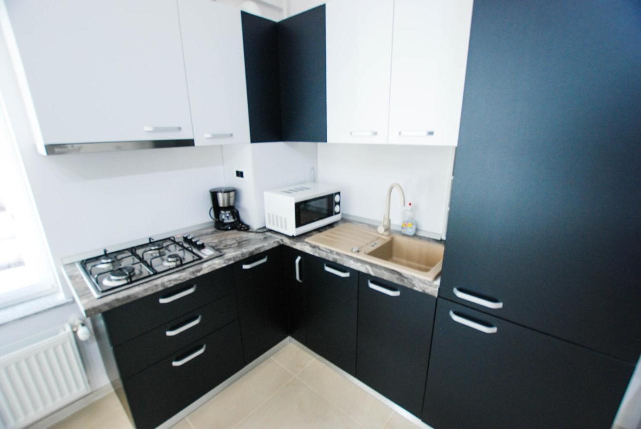 Ambra Apartment Mamaia-Nord นาโวดาริ ภายนอก รูปภาพ