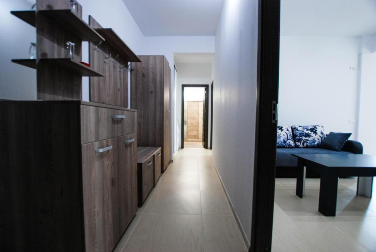 Ambra Apartment Mamaia-Nord นาโวดาริ ภายนอก รูปภาพ