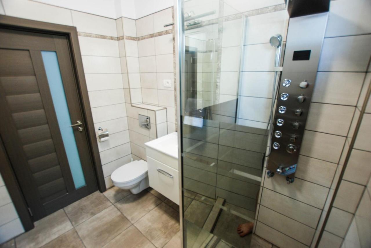 Ambra Apartment Mamaia-Nord นาโวดาริ ภายนอก รูปภาพ